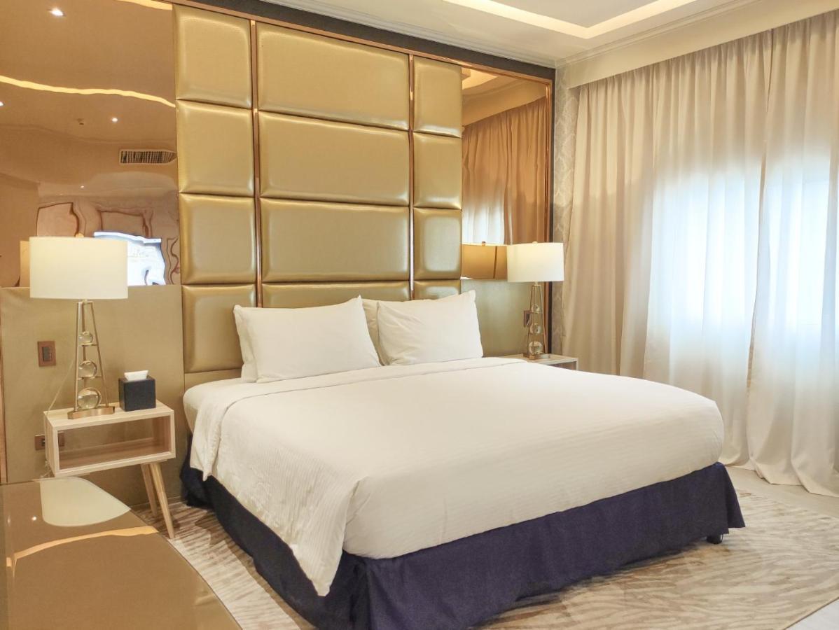 Calasiao The Monarch Hotel מראה חיצוני תמונה