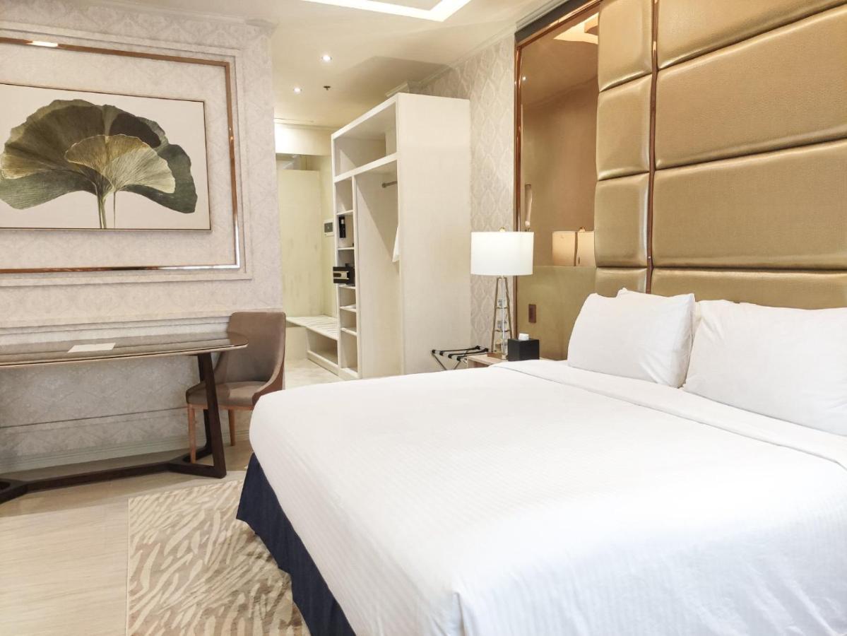 Calasiao The Monarch Hotel מראה חיצוני תמונה
